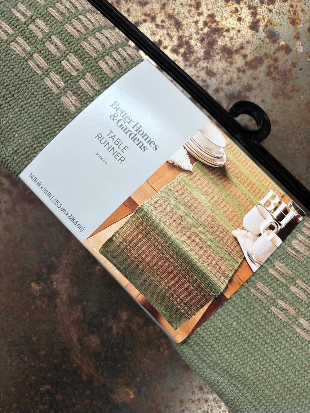 Better Homes And Gardens Jute Dark Cilantro Green Woven Table Runner. NWT. 14x90